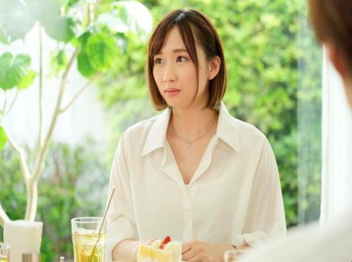 회사원이 처음으로 JAV로 데뷔했습니다.