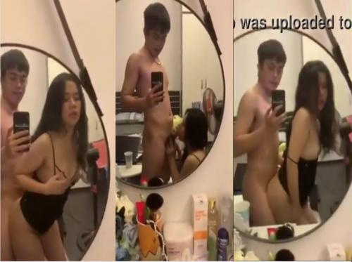 Fare sesso con una matricola in un motel è estremamente piacevole