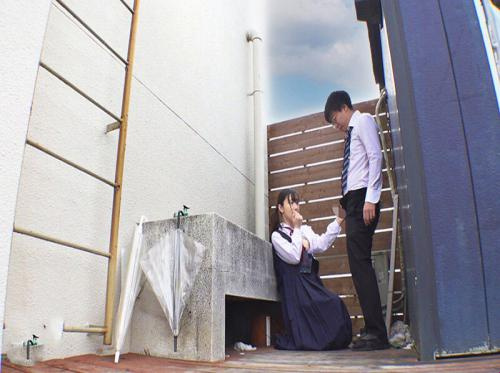 The secret behind the female student's school